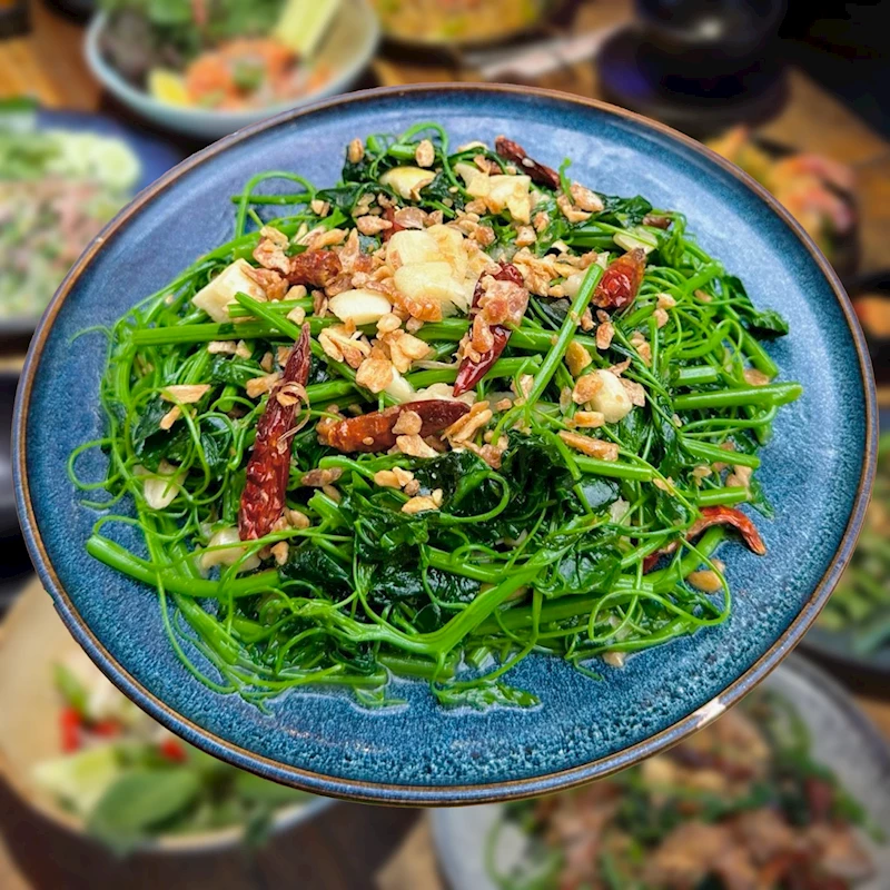 Món Rau Bò Khai Xào Tỏi