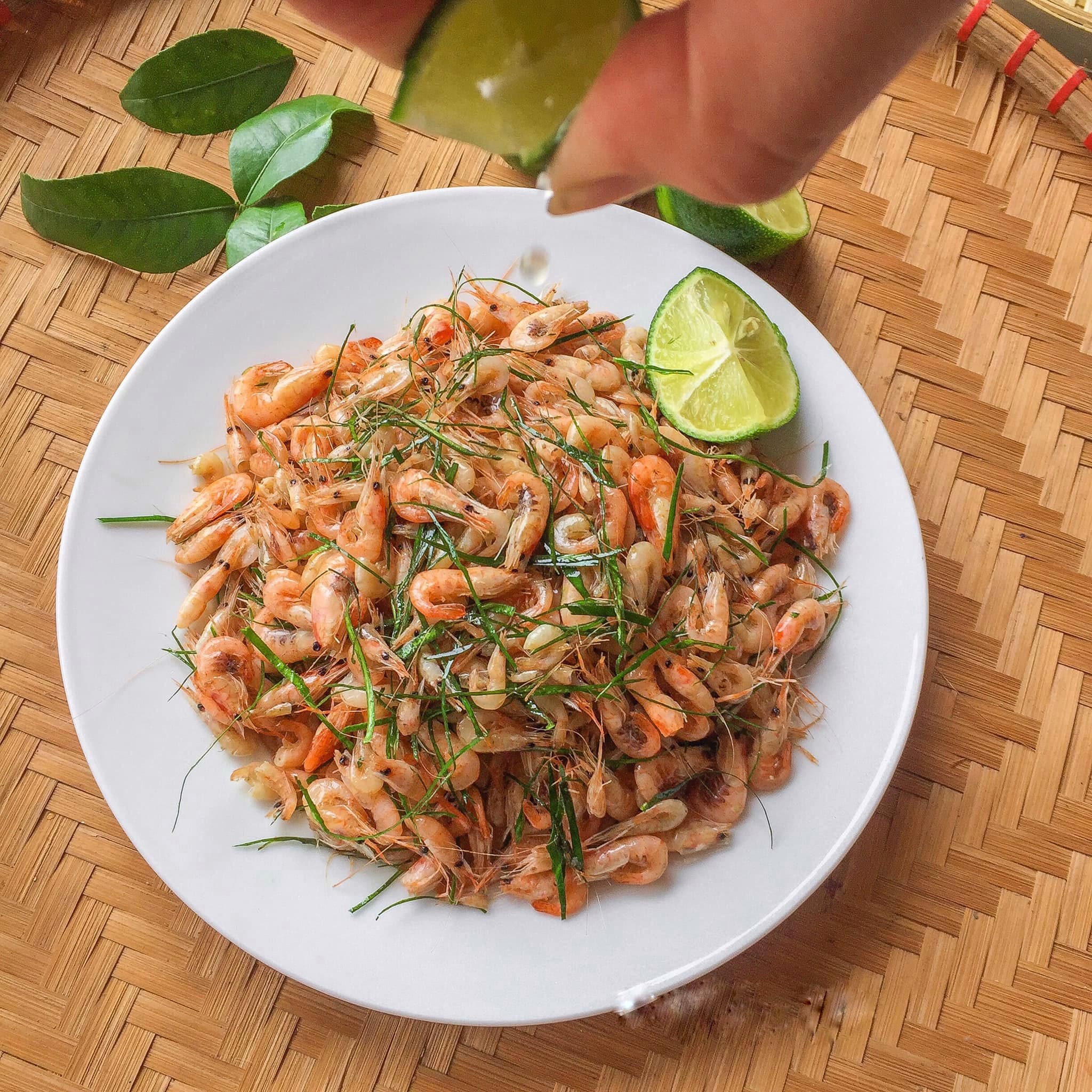 Món Tôm Đồng Rang Lá Chanh