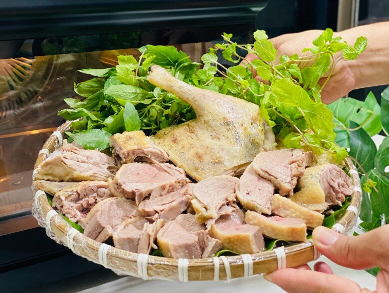 Món Vịt Suối Hấp